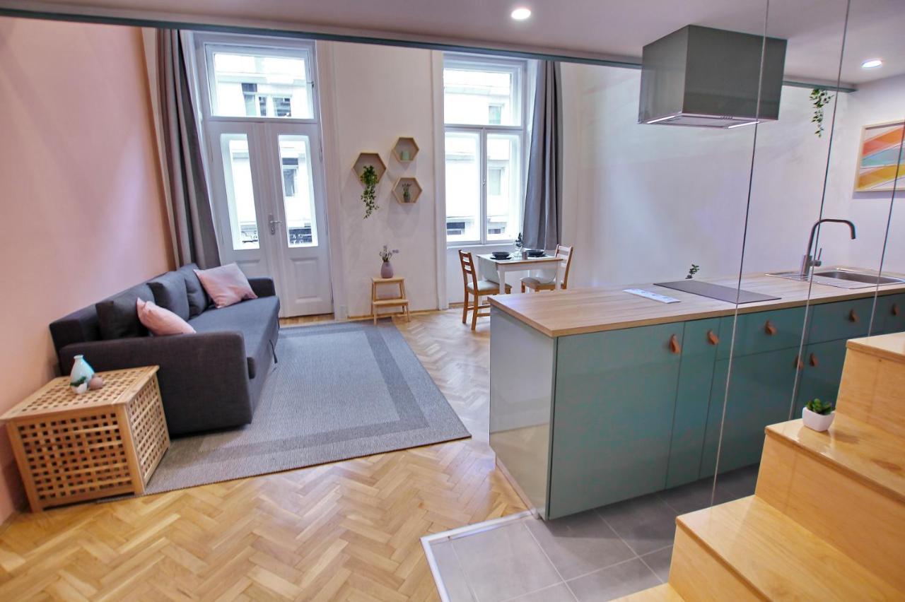 Awesome Budapest Downtown Studio W Balcony & Free Private Parking Eksteriør billede
