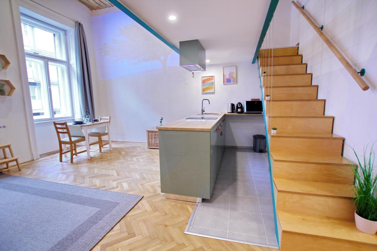 Awesome Budapest Downtown Studio W Balcony & Free Private Parking Eksteriør billede